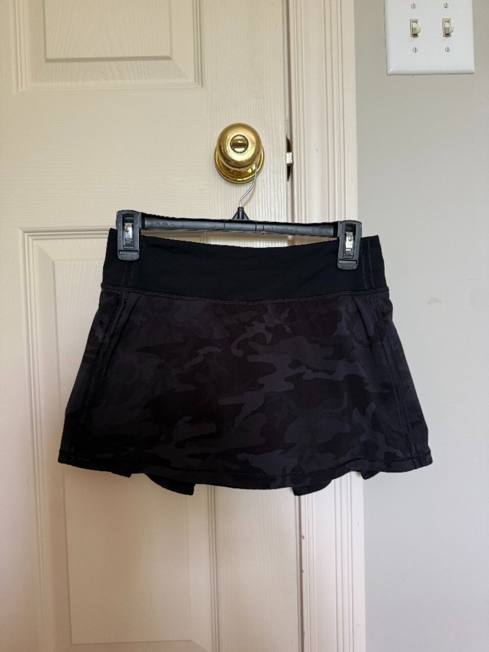 Lululemon Pace Rival Black Camo Skirt 3.5"